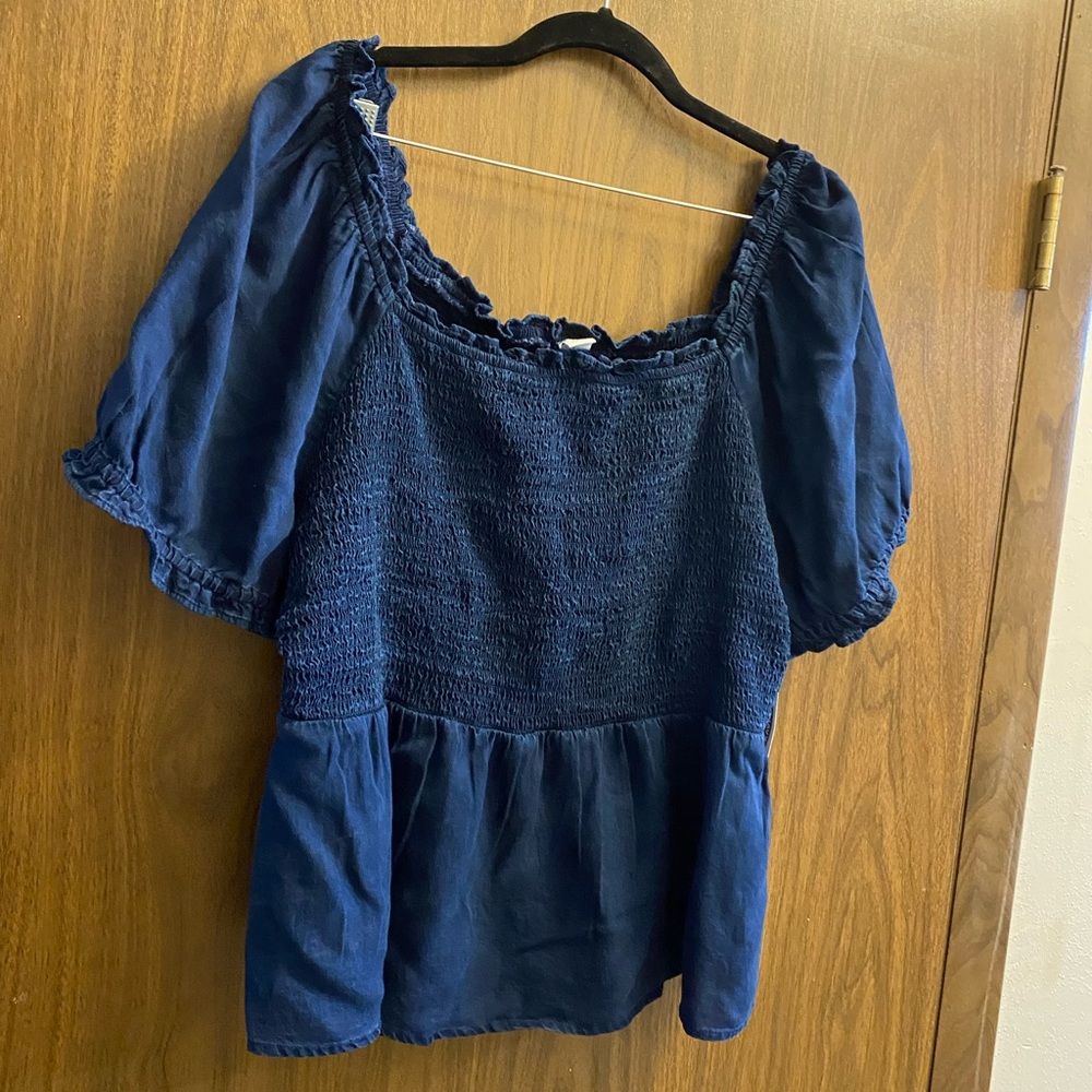 Old navy stretchy ruched peplum blouse dark blue NWT Size XL